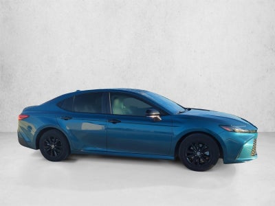 2025 Toyota Camry LE (Natl)