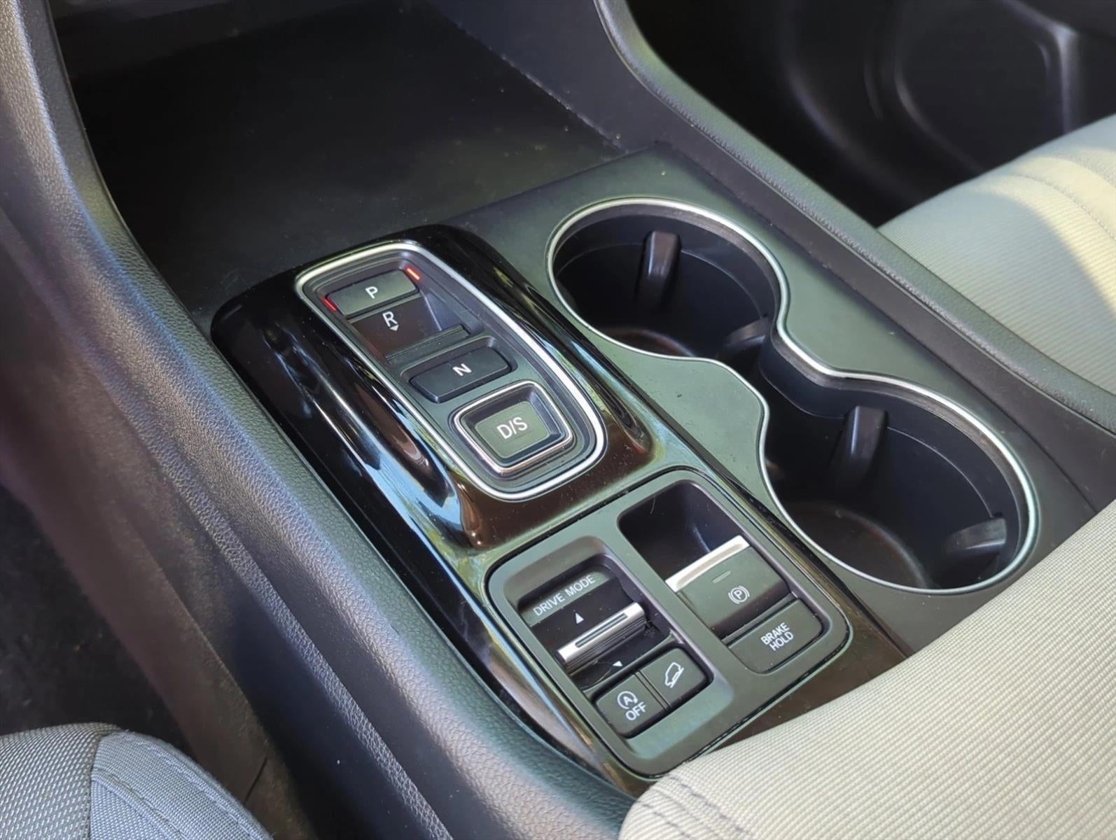 2023 Honda Pilot LX 2WD