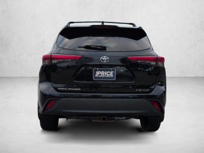 2021 Toyota Highlander XLE AWD (Natl)