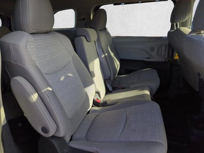 2022 Toyota Sienna LE FWD 8-Passenger (Natl)
