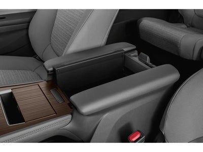 2022 Toyota Sienna LE FWD 8-Passenger (Natl)