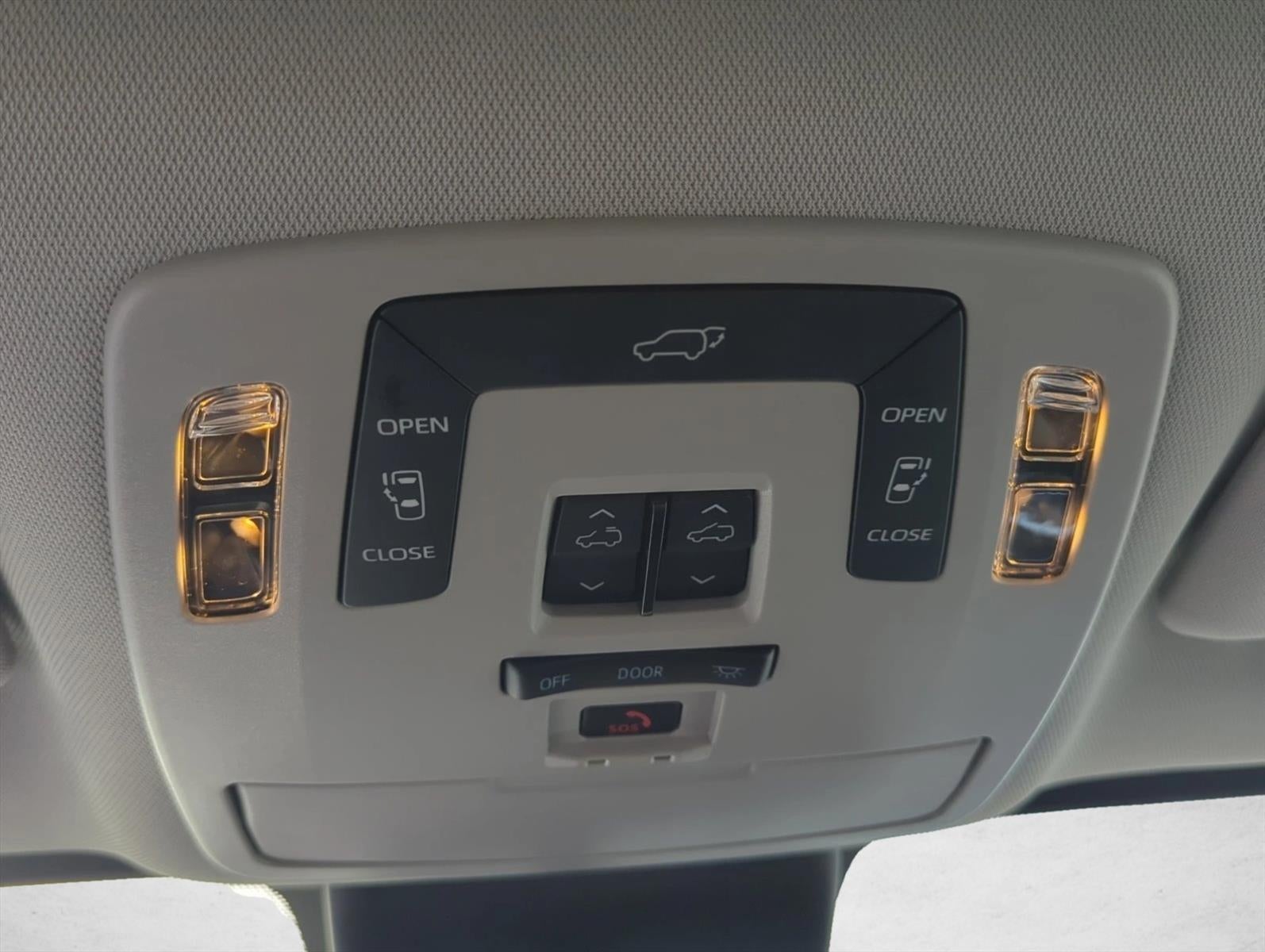 2026 Toyota Sienna XLE FWD 8-Passenger (Natl)