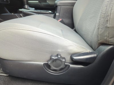 2017 Toyota Tacoma SR Double Cab 5' Bed I4 4x2 AT (GS)