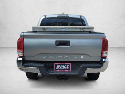 2017 Toyota Tacoma SR Double Cab 5' Bed I4 4x2 AT (GS)