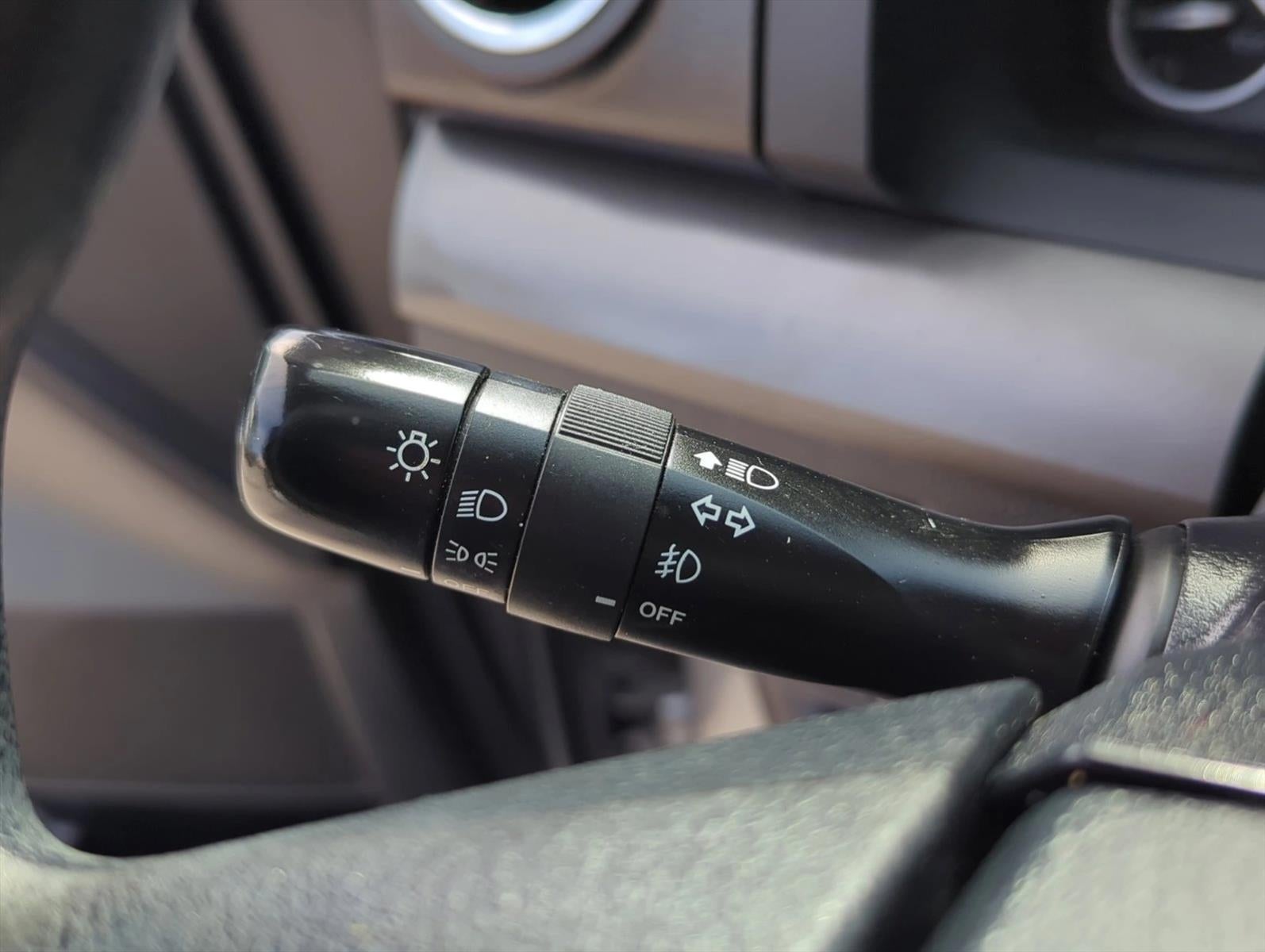 2017 Toyota Tundra 2WD 2WD SR5 CrewMax 5.5' Bed 5.7L FFV (SE)