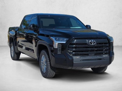2025 Toyota Tundra 4WD 4WD SR5 CrewMax 5.5' Bed (SE)