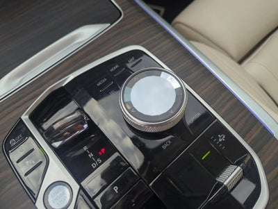 2024 BMW X7 xDrive40i Sports Activity Vehicle