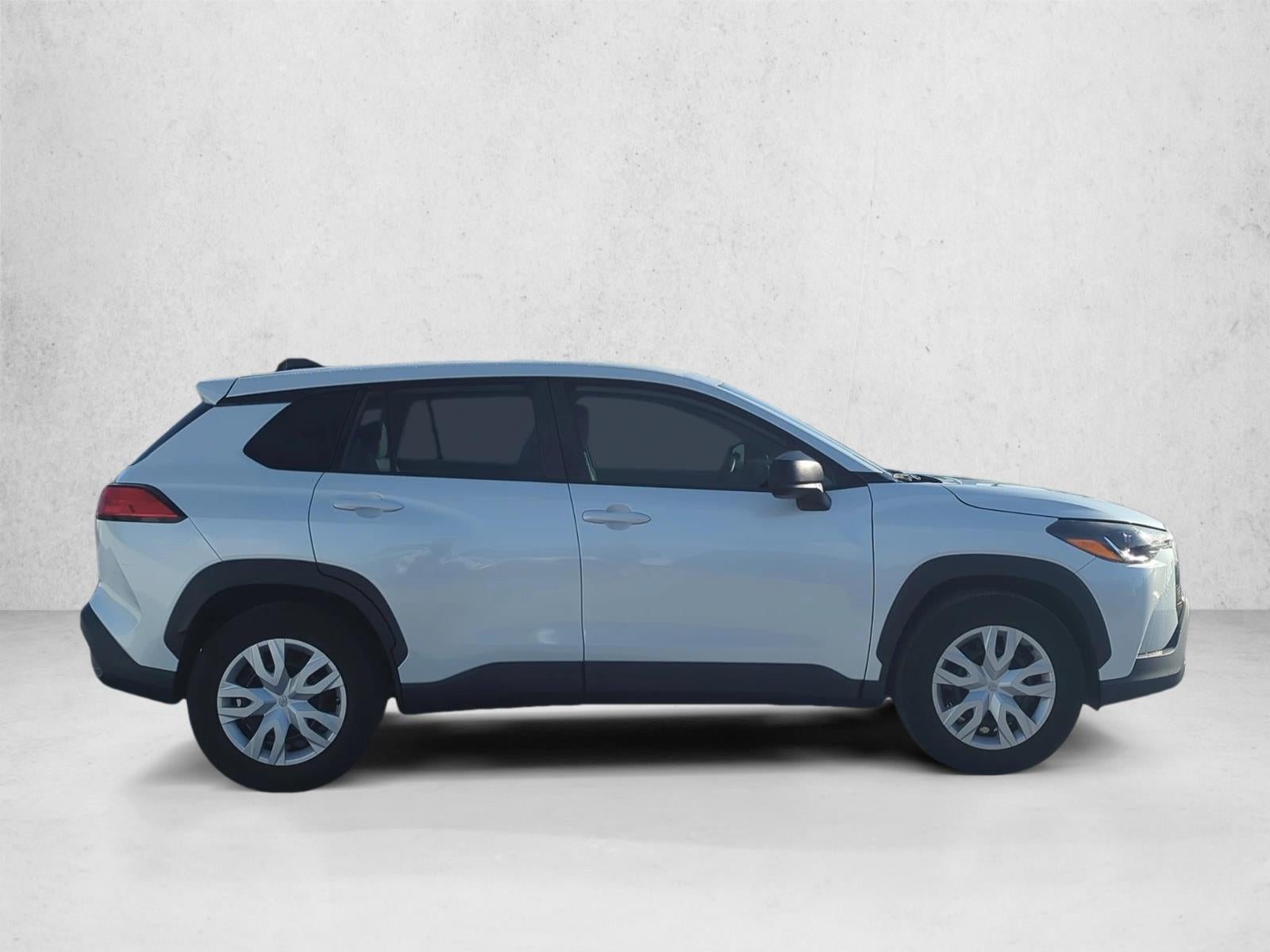 2023 Toyota Corolla Cross L 2WD (Natl)