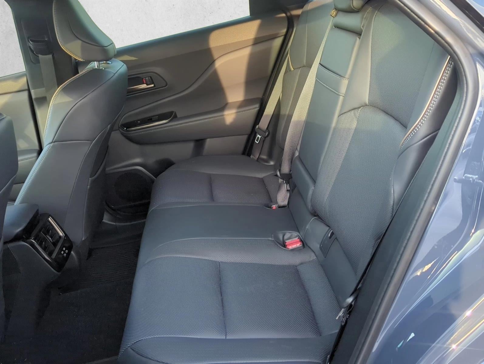 2025 Toyota Crown Signia XLE AWD (Natl)