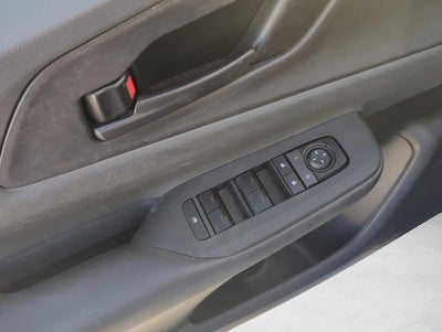 2024 Toyota Prius LE (Natl)