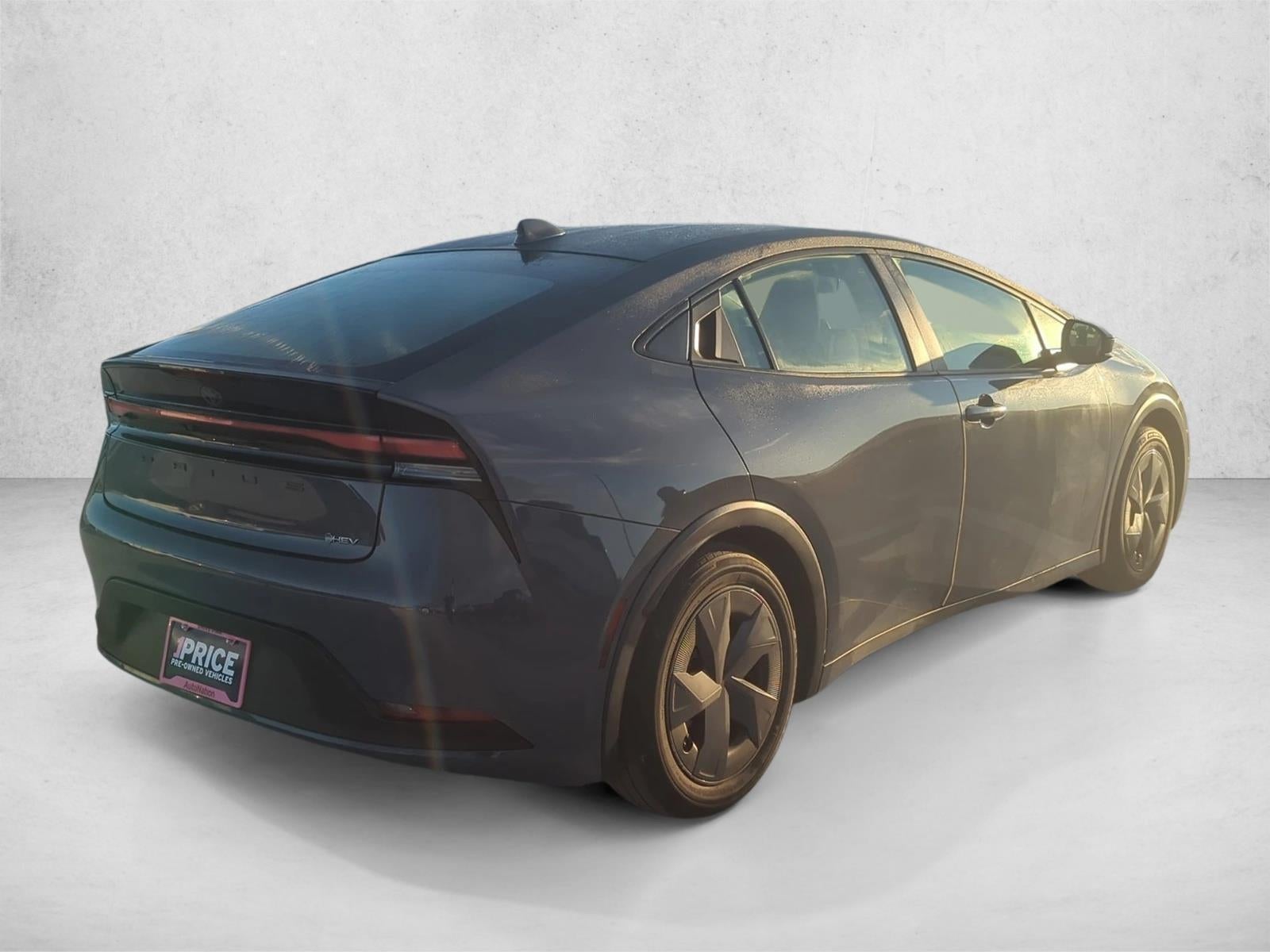 2024 Toyota Prius LE (Natl)