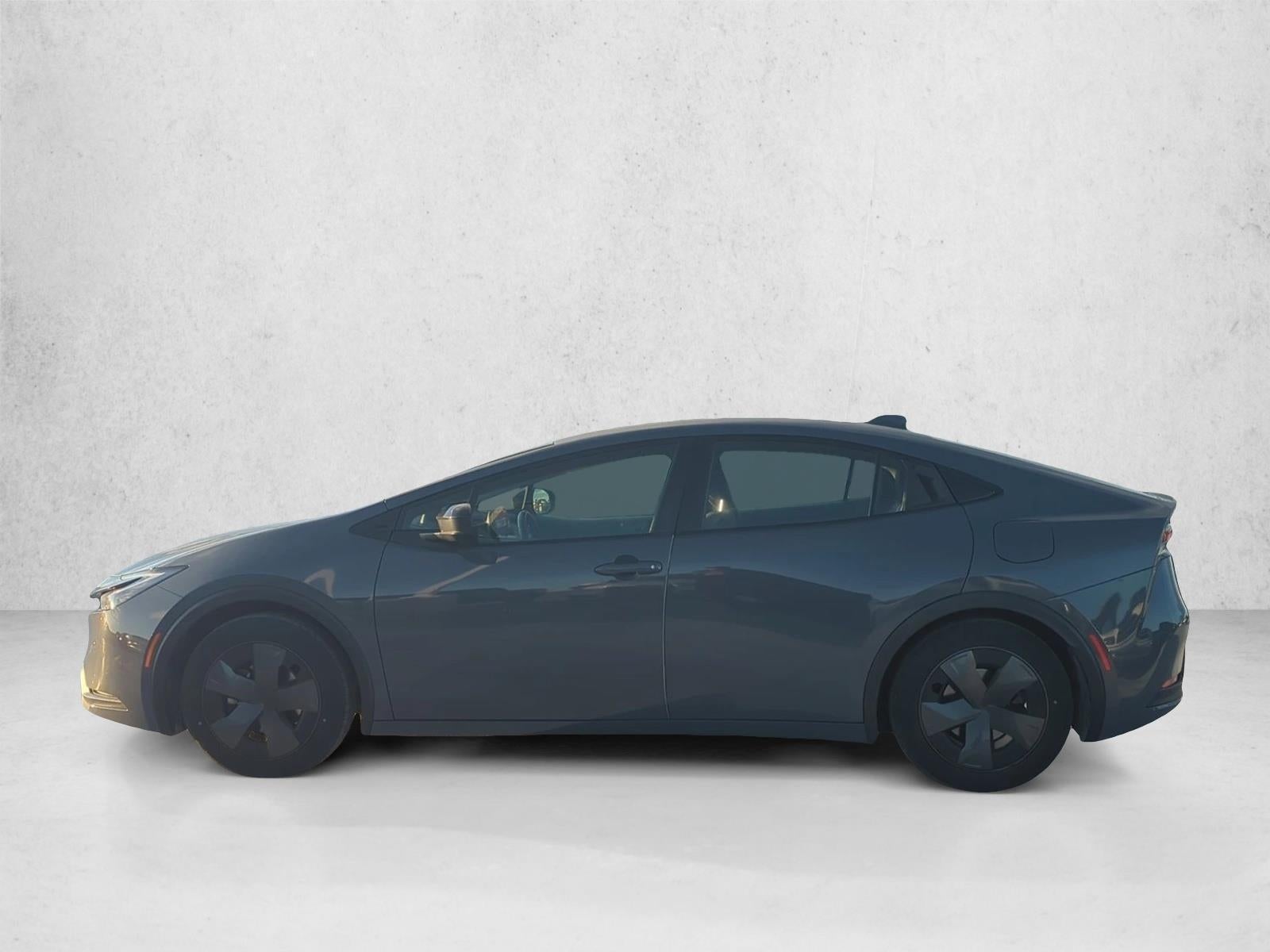2024 Toyota Prius LE (Natl)