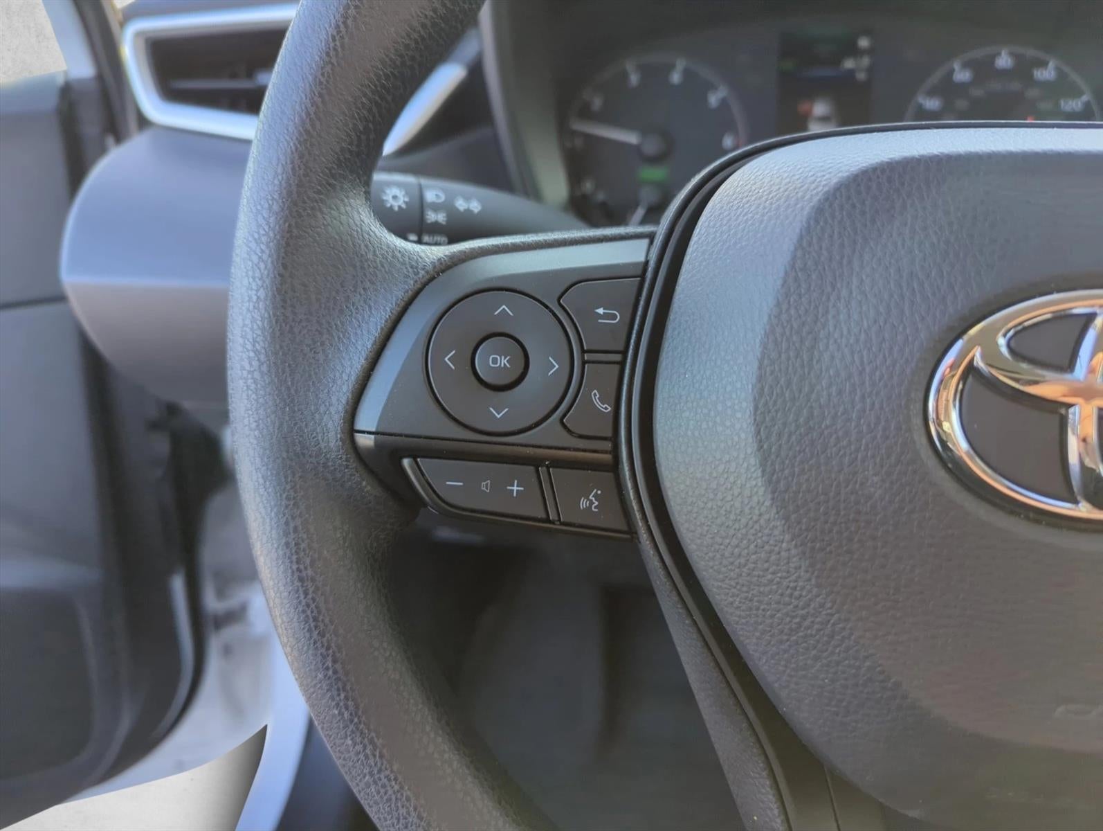 2025 Toyota Corolla Hybrid LE FWD (Natl)