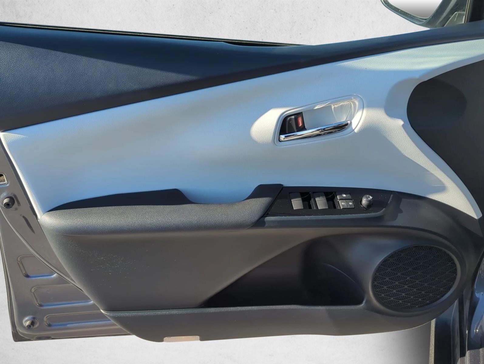 2021 Toyota Prius XLE (Natl)