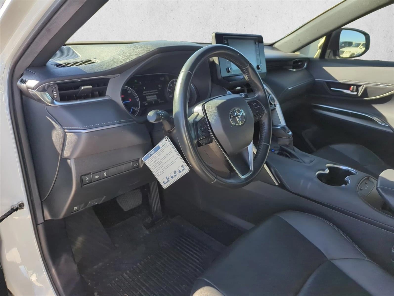 2022 Toyota Venza XLE AWD (SE)