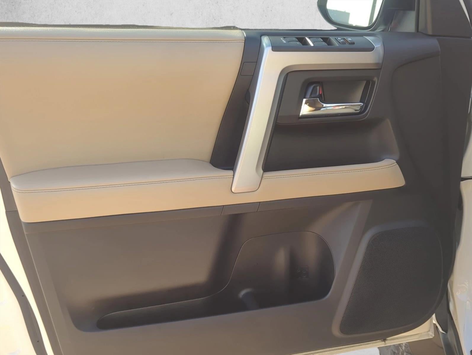 2024 Toyota 4Runner SR5 Premium 4WD (Natl)