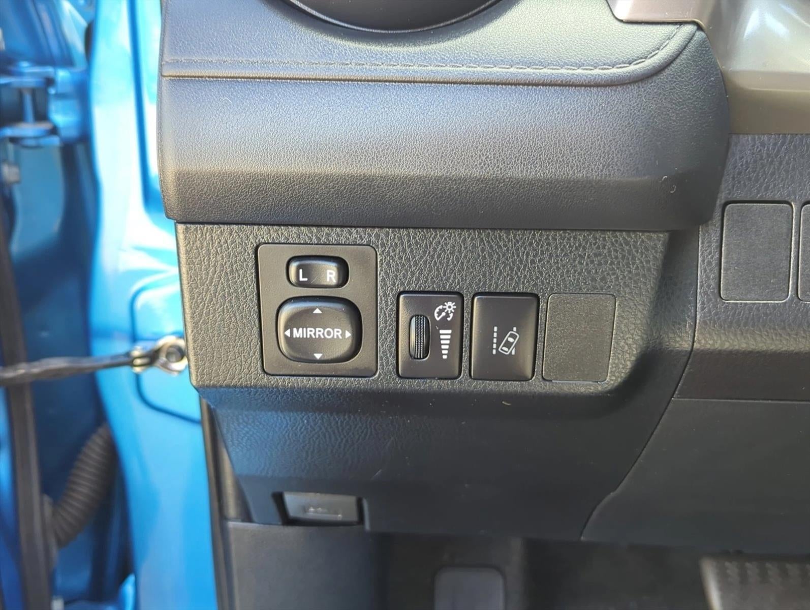 2018 Toyota RAV4 LE FWD (GS)