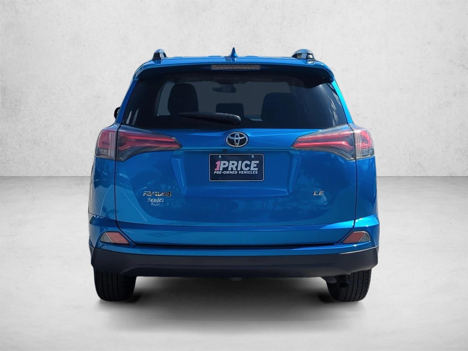 2018 Toyota RAV4 LE FWD (GS)