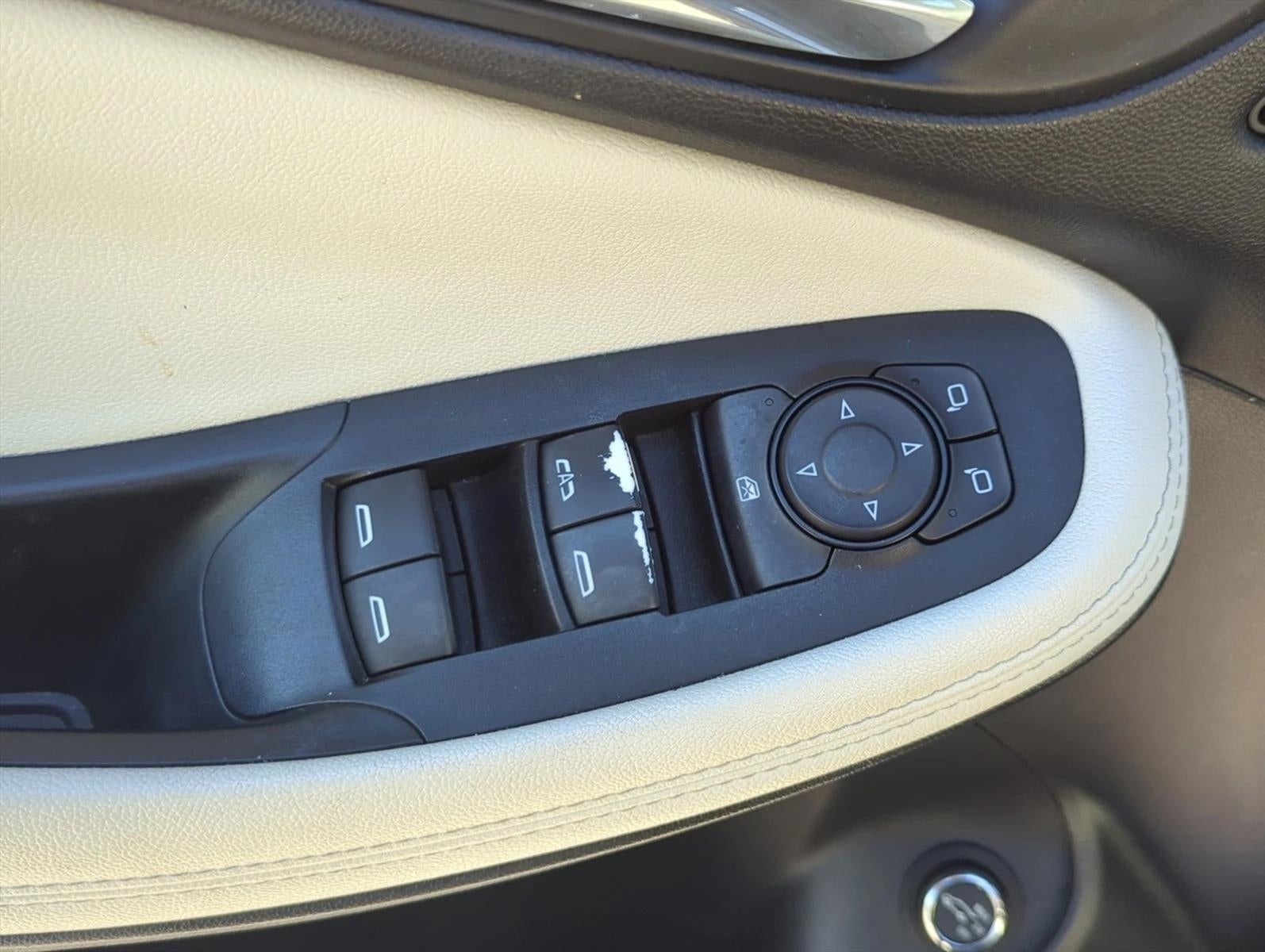 2020 Buick Encore GX Essence FWD