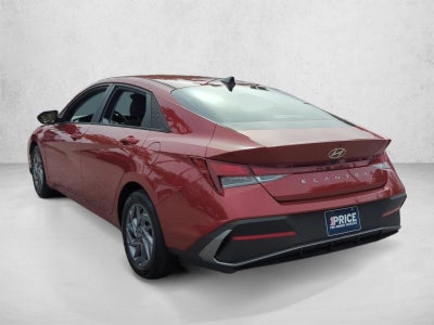 2024 Hyundai ELANTRA SEL IVT