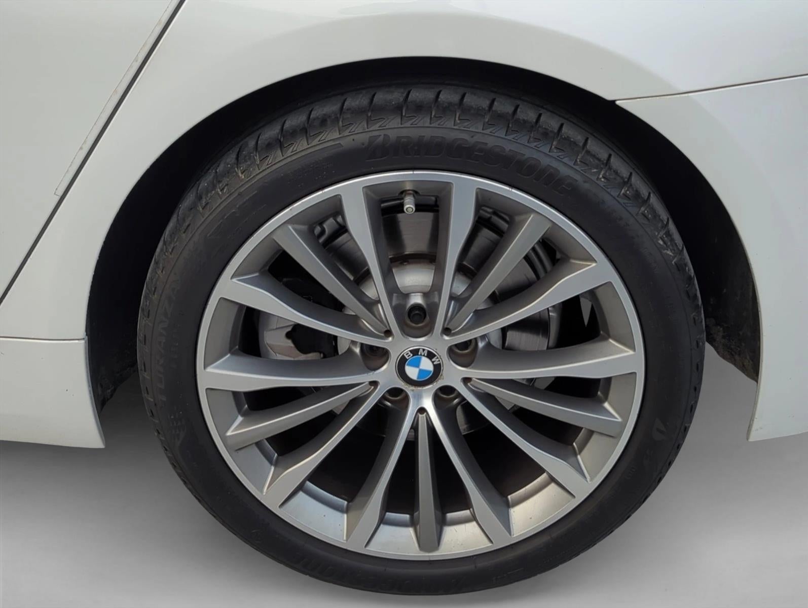 2021 BMW 530i Sedan