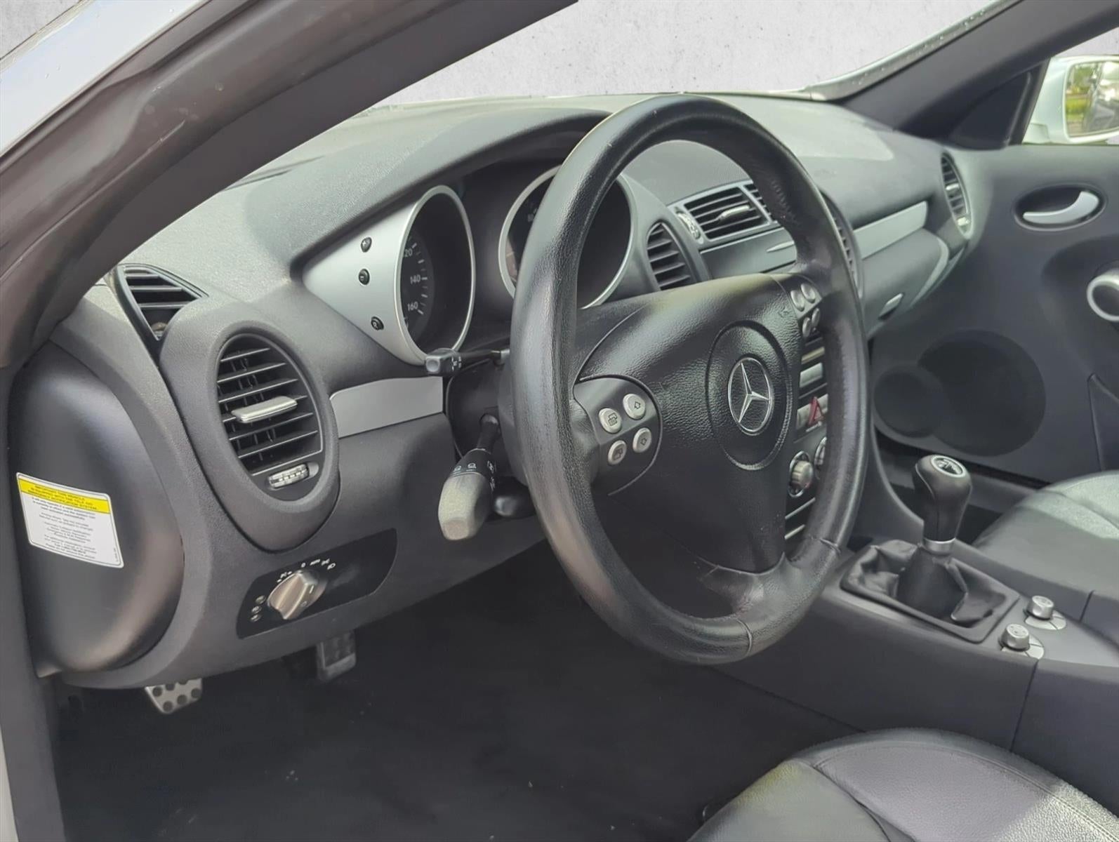 2005 Mercedes-Benz SLK Base