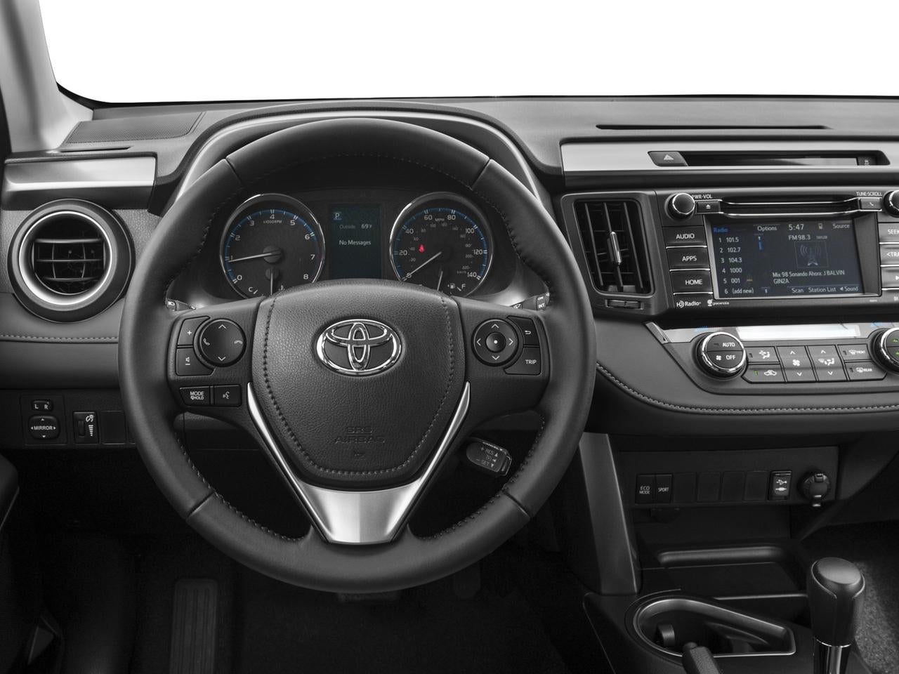 2017 Toyota RAV4 XLE FWD (GS)