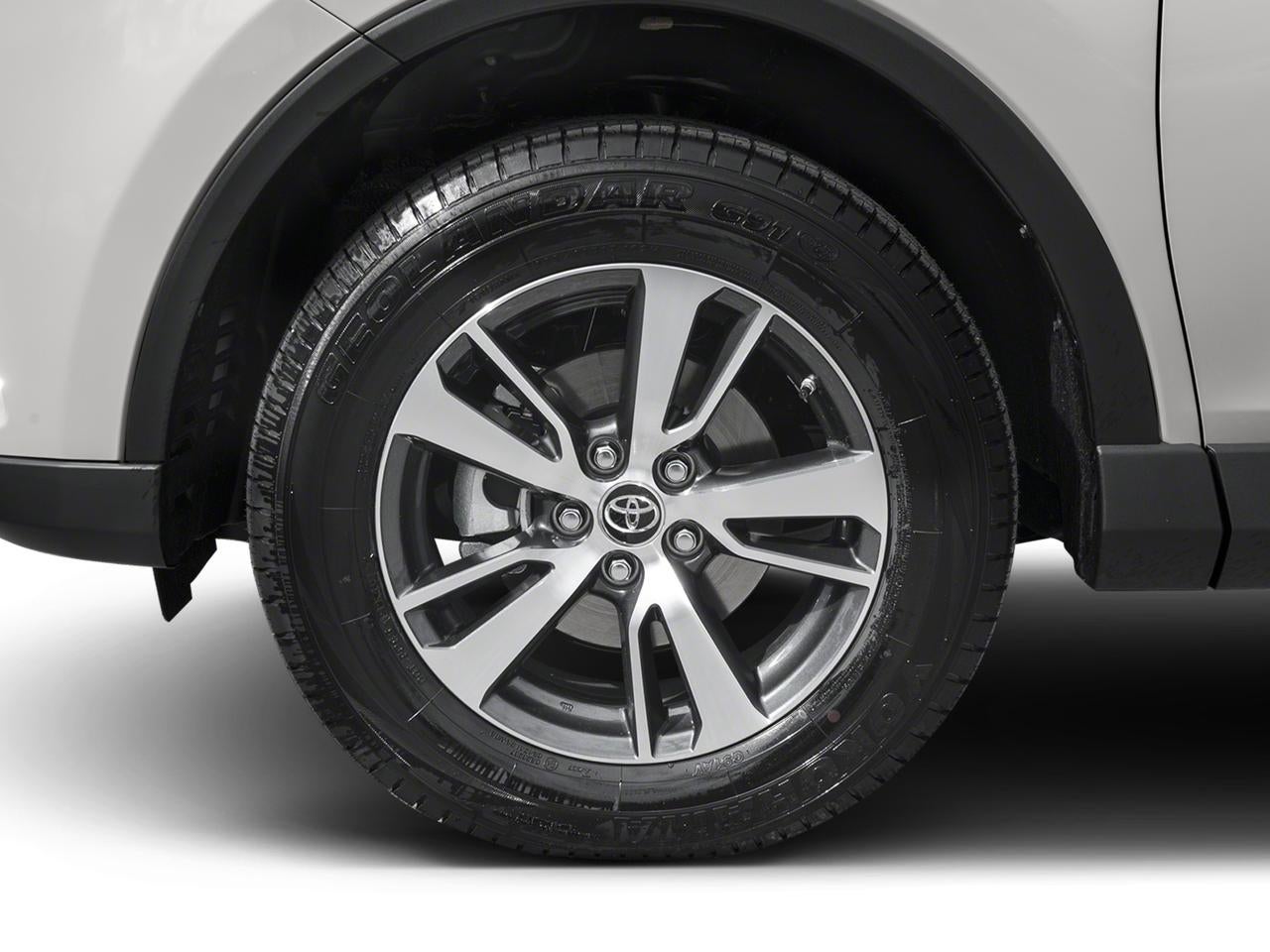 2017 Toyota RAV4 XLE FWD (GS)