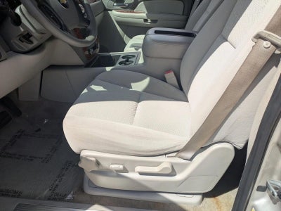 2008 Chevrolet Suburban 2WD 4dr 1500 LT w/1LT