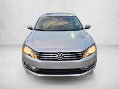 2015 Volkswagen Passat 4dr Sdn 1.8T Auto SEL Premium