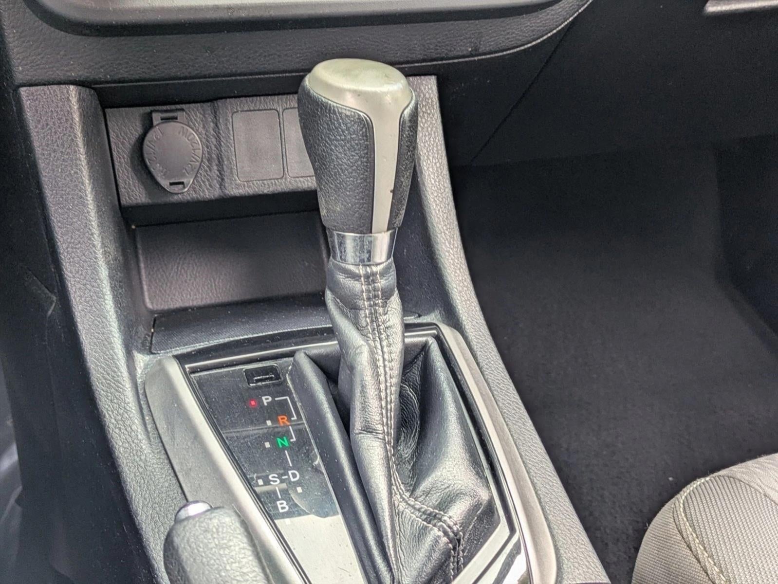 2014 Toyota Corolla 4dr Sdn CVT Auto LE (Natl)