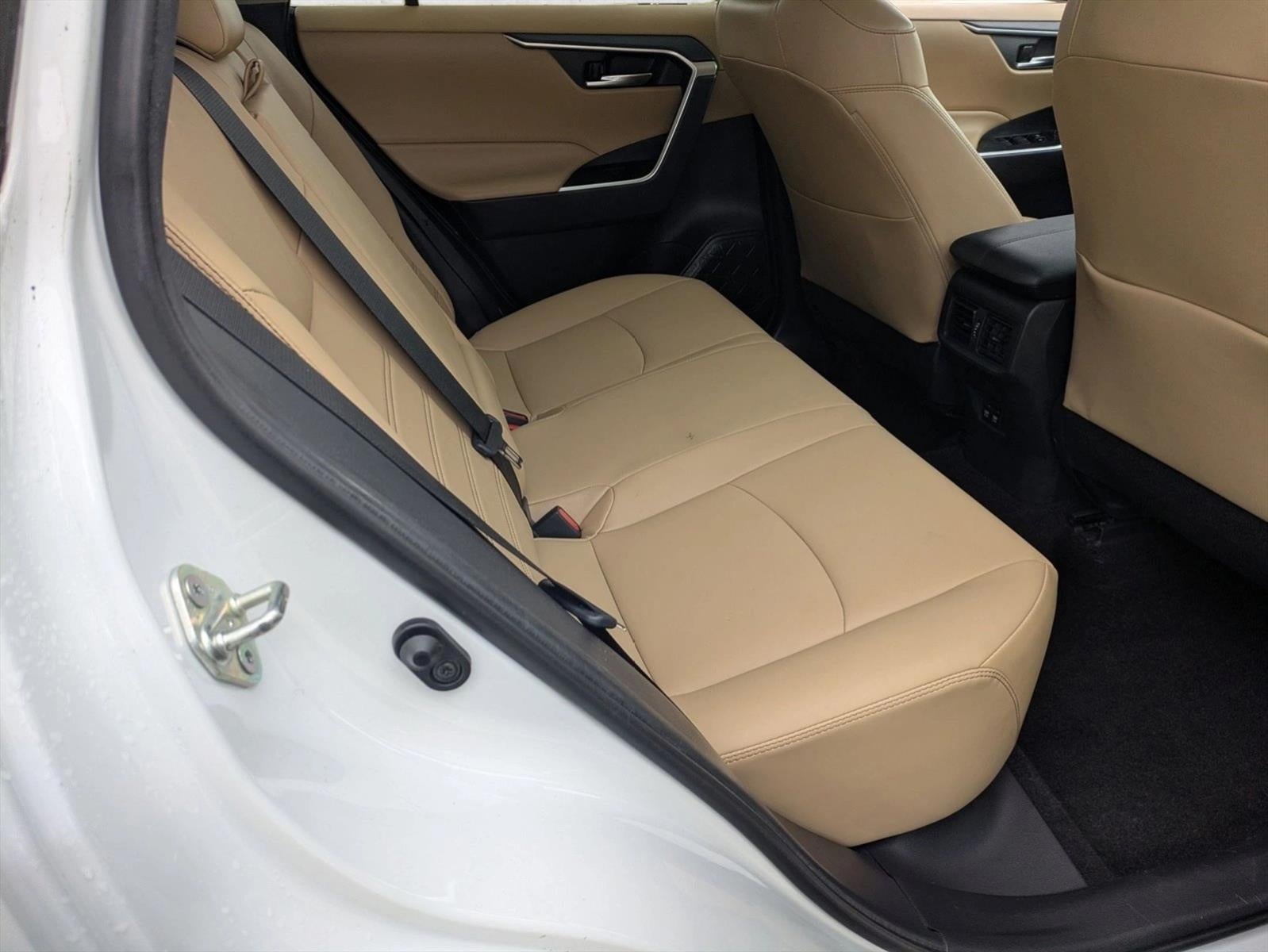 2019 Toyota RAV4 XLE Premium FWD (Natl)