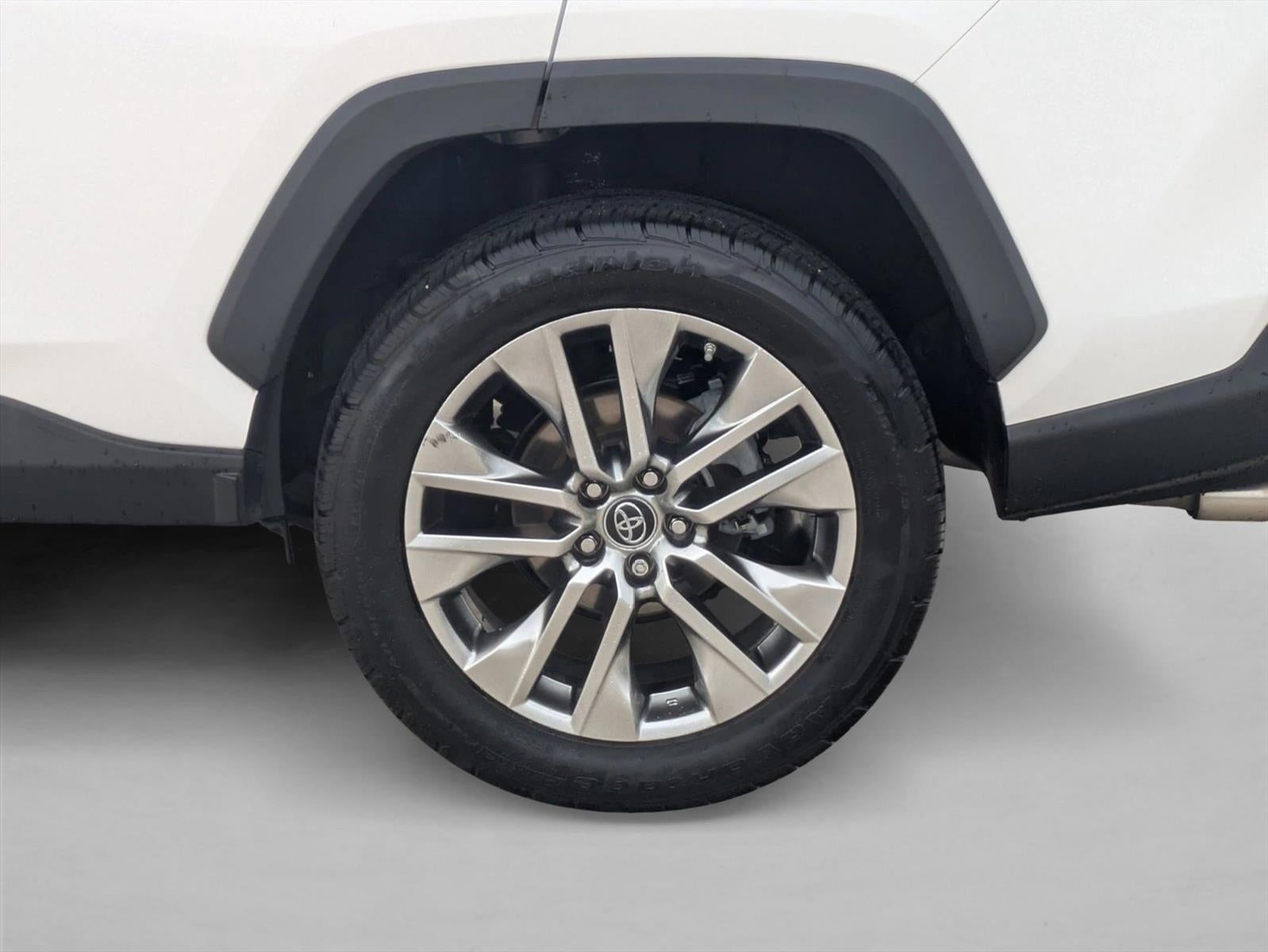 2019 Toyota RAV4 XLE Premium FWD (Natl)