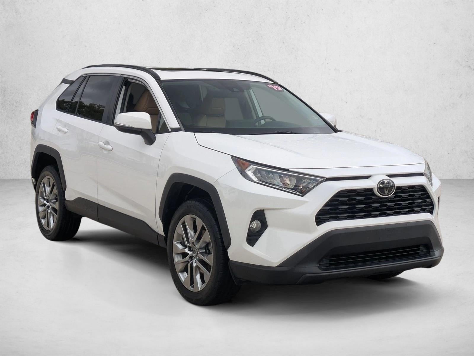 2019 Toyota RAV4 XLE Premium FWD (Natl)