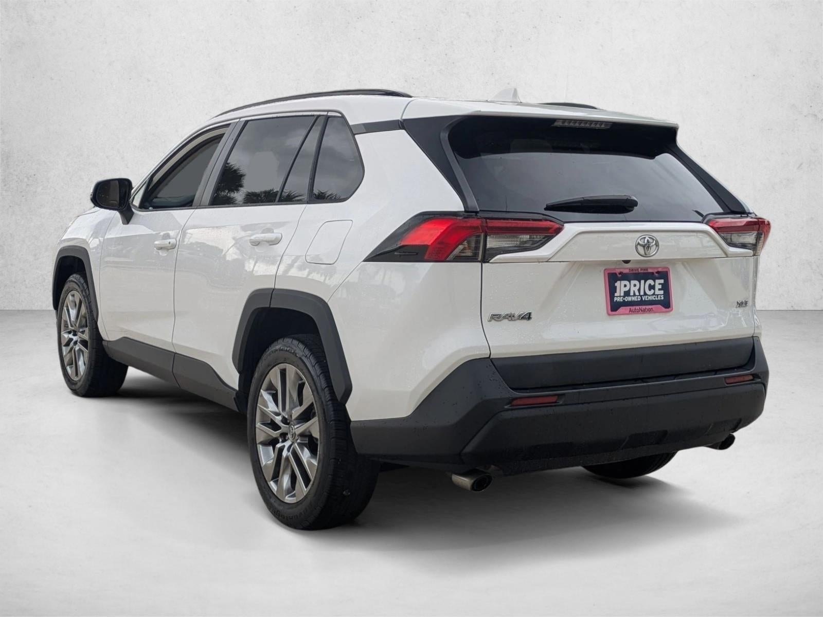 2019 Toyota RAV4 XLE Premium FWD (Natl)