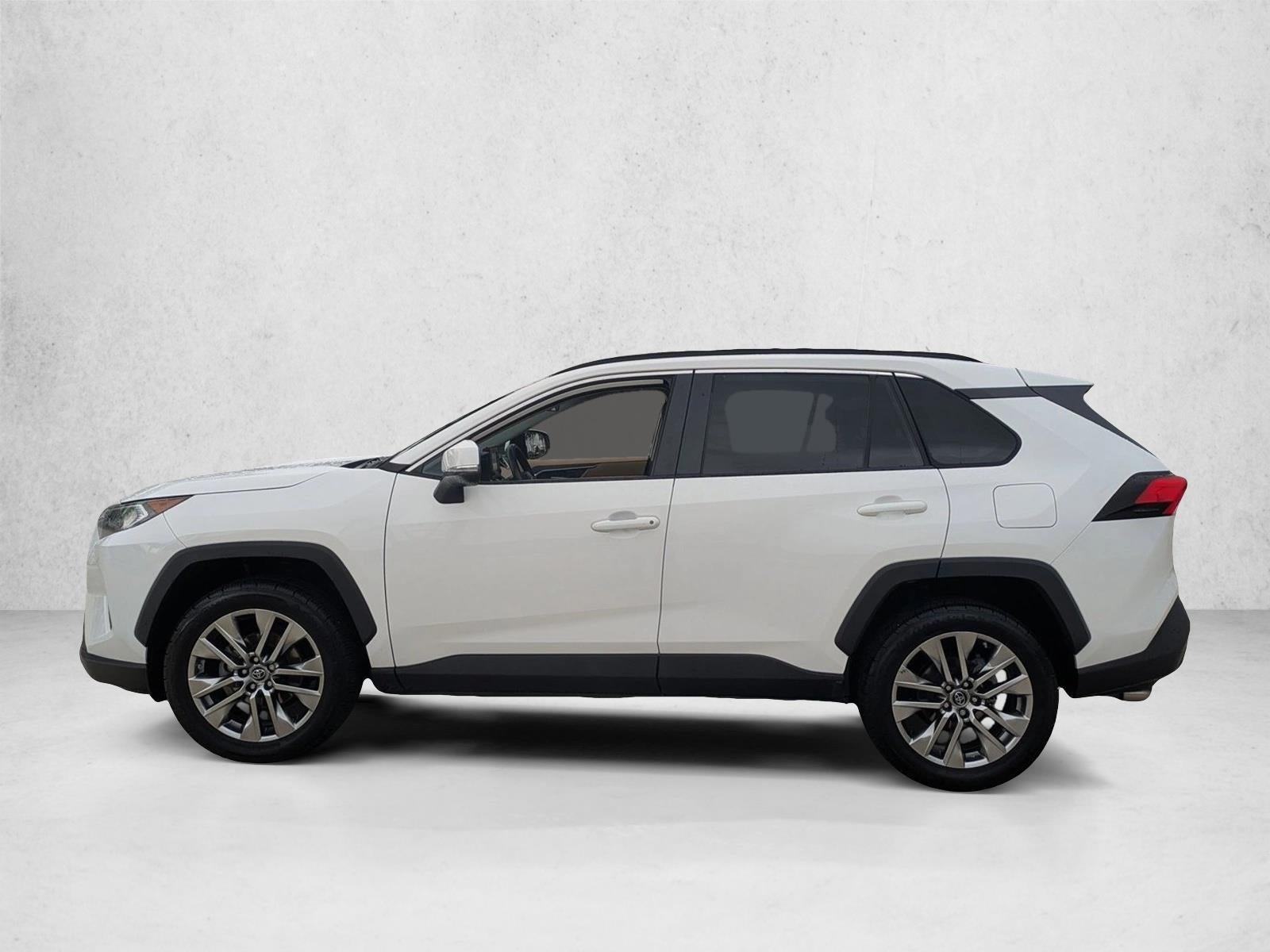 2019 Toyota RAV4 XLE Premium FWD (Natl)