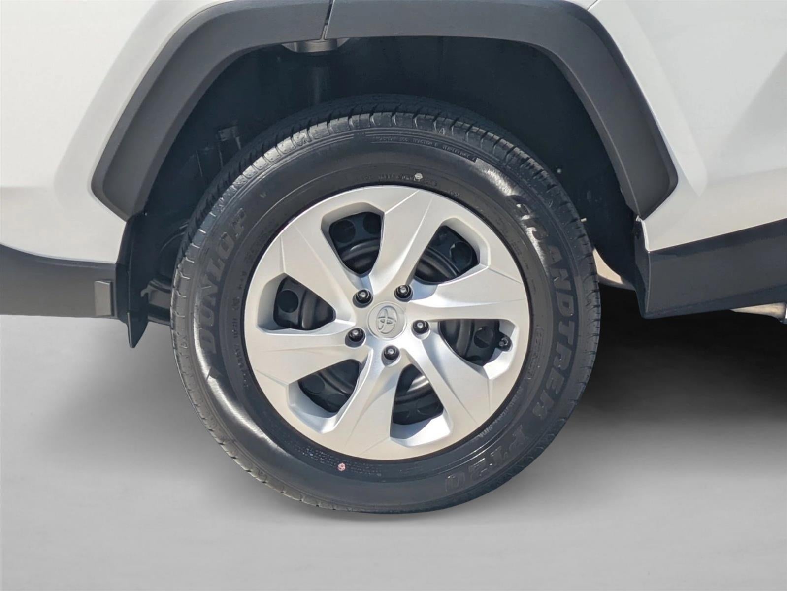 2025 Toyota RAV4 LE FWD (GS)