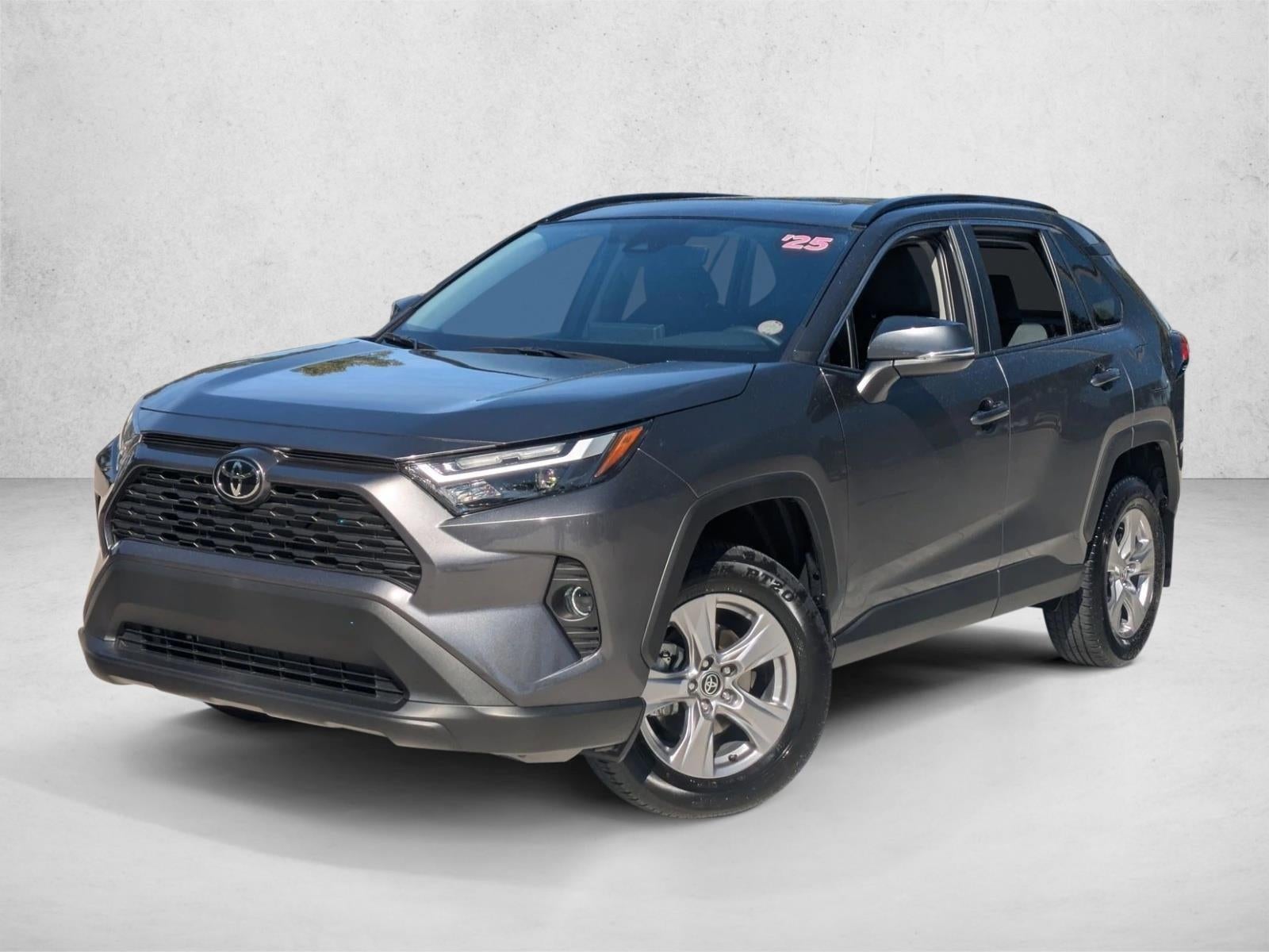 2025 Toyota RAV4 XLE FWD (GS)