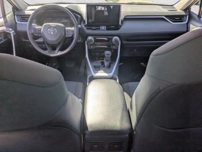 2025 Toyota RAV4 XLE FWD (GS)