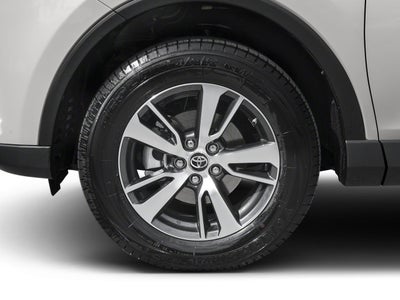 2017 Toyota RAV4 XLE FWD (GS)