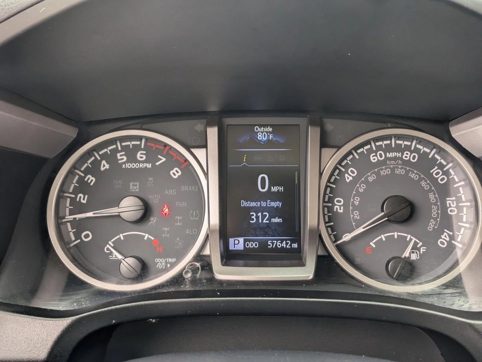 2022 Toyota Tacoma 2WD 2WD SR5 Double Cab 5' Bed V6 AT (GS)