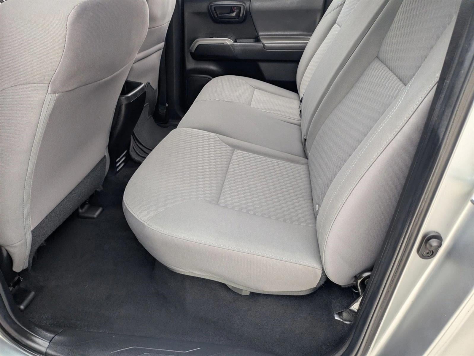 2022 Toyota Tacoma 2WD 2WD SR5 Double Cab 5' Bed V6 AT (GS)