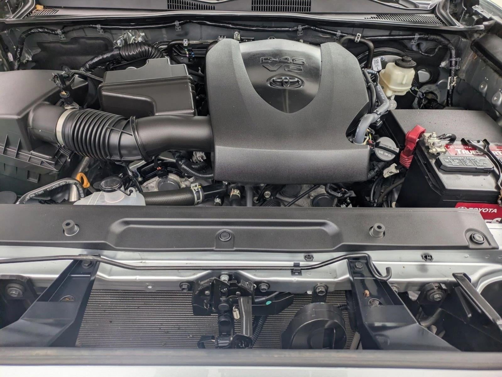 2022 Toyota Tacoma 2WD 2WD SR5 Double Cab 5' Bed V6 AT (GS)