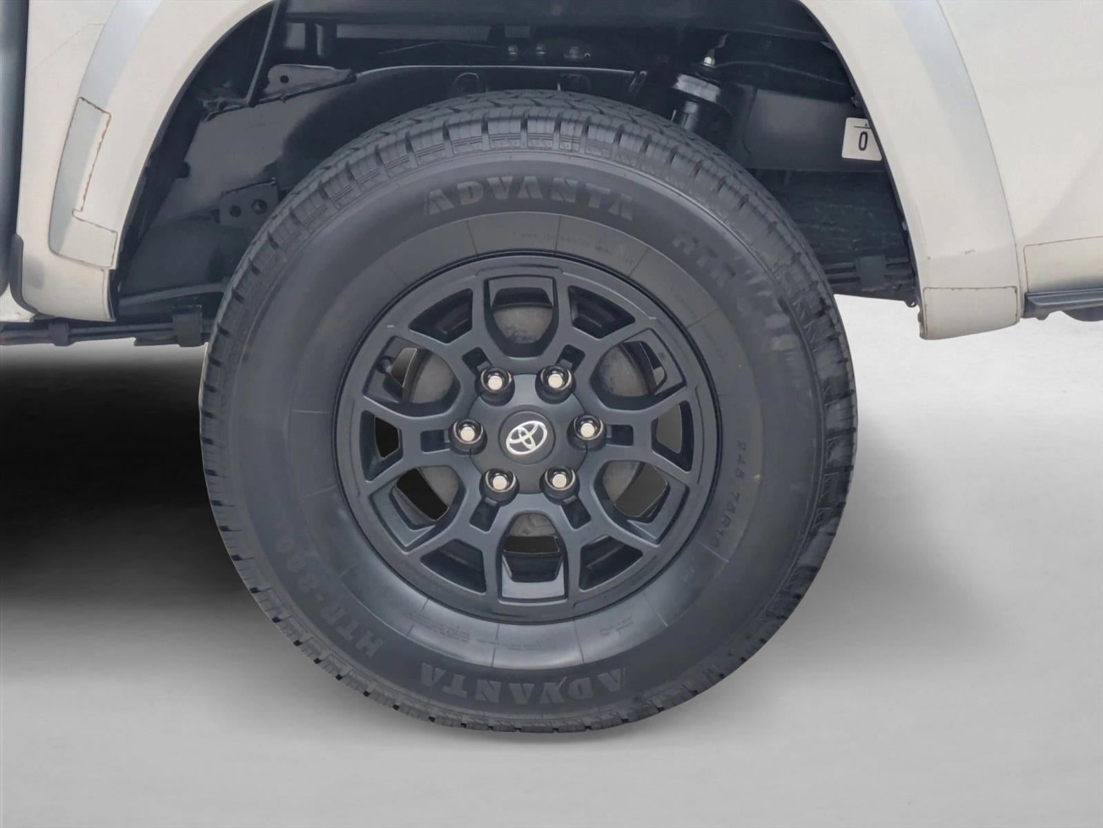 2022 Toyota Tacoma 2WD 2WD SR5 Double Cab 5' Bed V6 AT (GS)