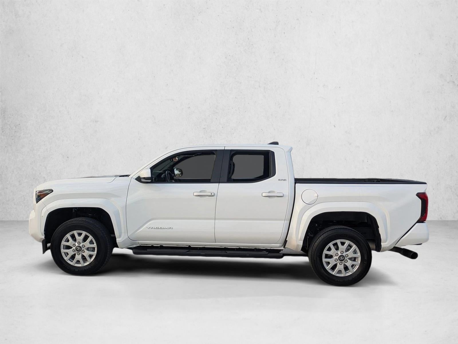 2024 Toyota Tacoma 2WD 2WD SR5 Double Cab 5' Bed AT (Natl)