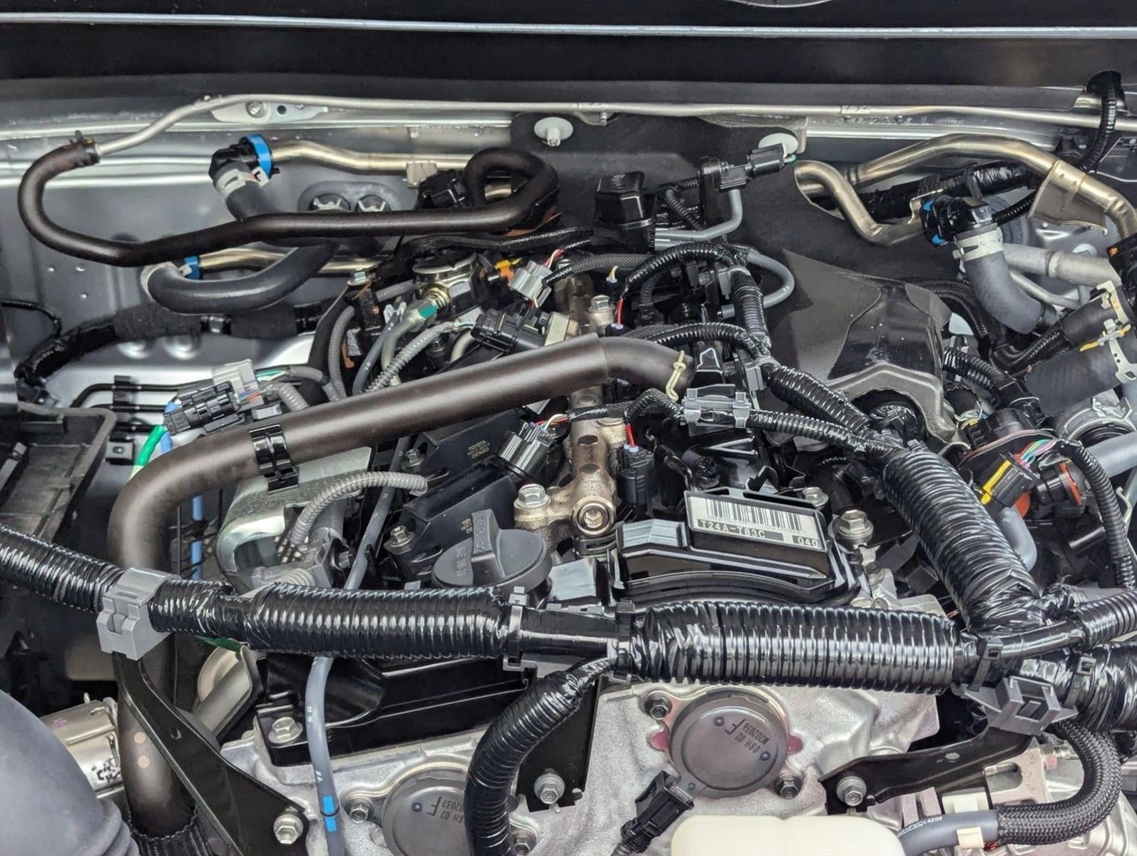 2024 Toyota Tacoma 4WD 4WD SR5 Double Cab 5' Bed AT (Natl)