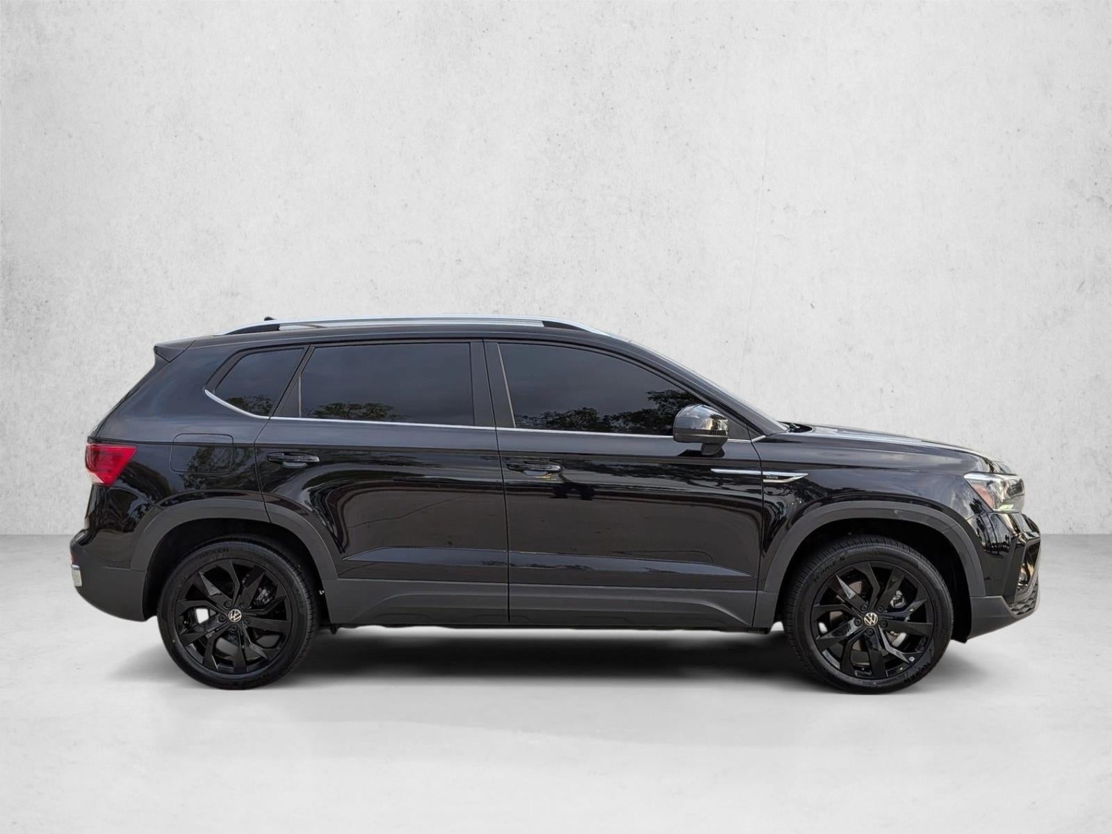 2024 Volkswagen Taos SE FWD