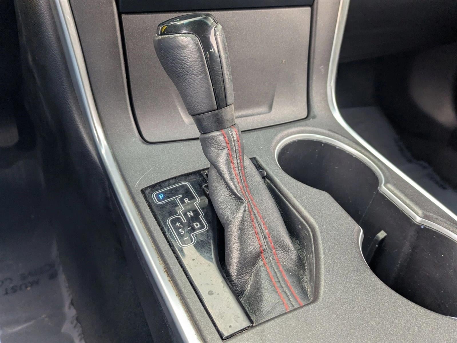 2015 Toyota Camry 4dr Sdn I4 Auto SE (SE)