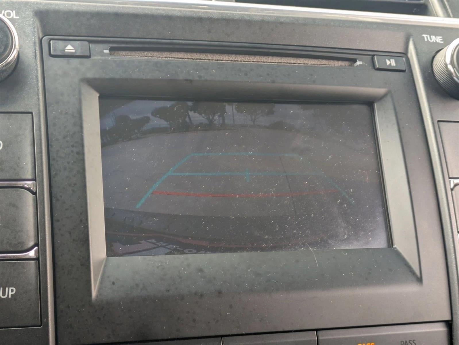 2015 Toyota Camry 4dr Sdn I4 Auto SE (SE)