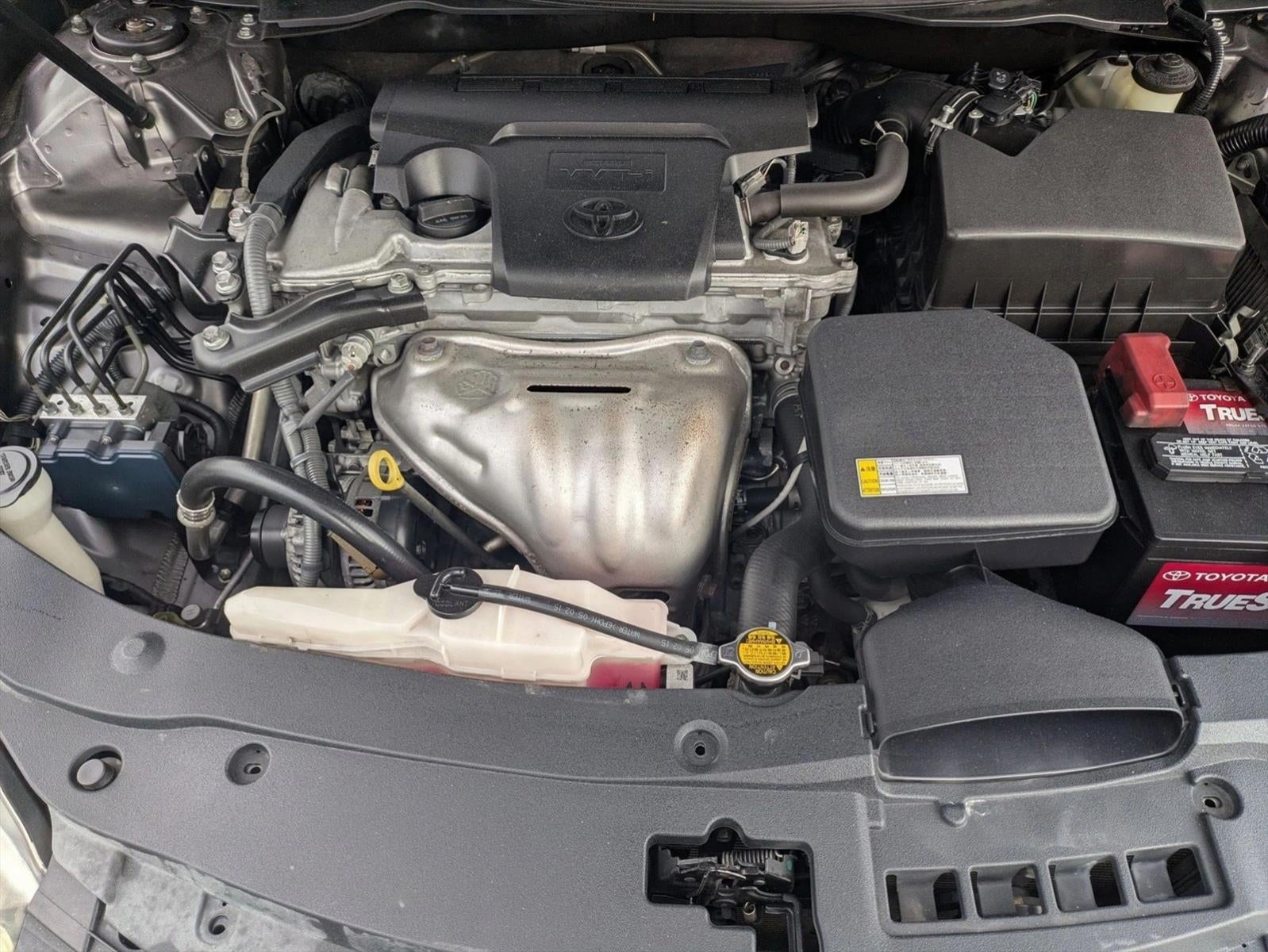 2015 Toyota Camry 4dr Sdn I4 Auto SE (SE)